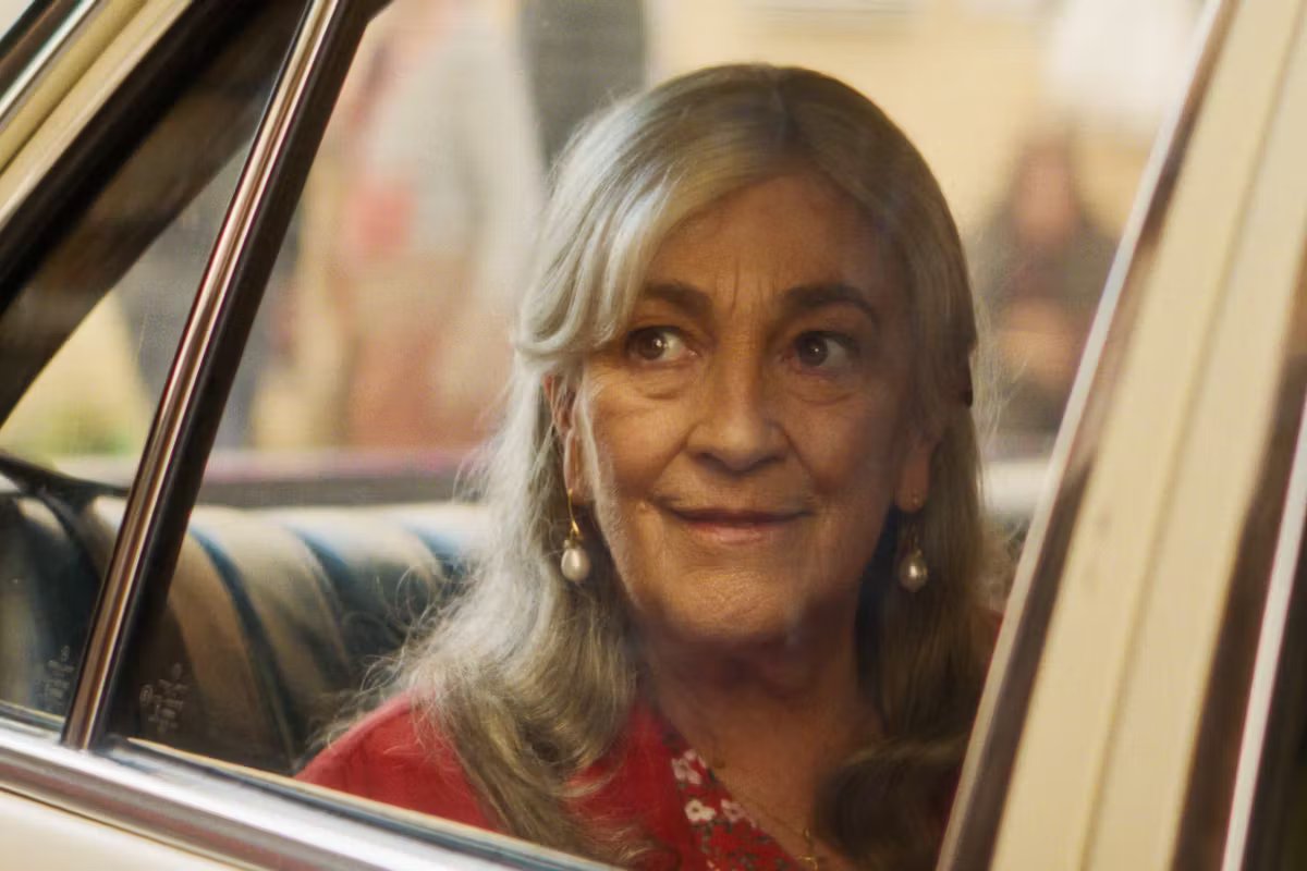 Carmen Maura, formidable en femme âgée qui n’en a pas fini avec l’amour.