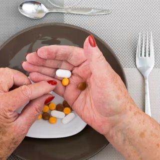 Des chercheurs démontrent qu'un faible taux de « mauvais cholestérol » pourrait protéger contre le risque de démence. © GoodPics, Adobe Stock