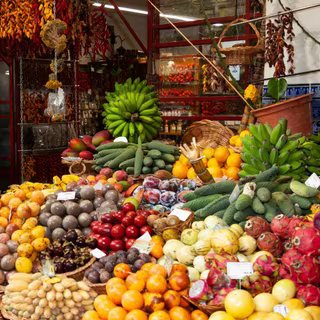 Et si les fruits oubliés reprenaient la lumière ? © Reise-und Naturfoto, Adobe Stock