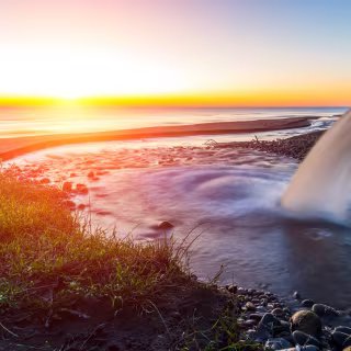 Les superbactéries dopées par la pollution : l'antibiorésistance gagne du terrain. © Vastram, Adobe Stock