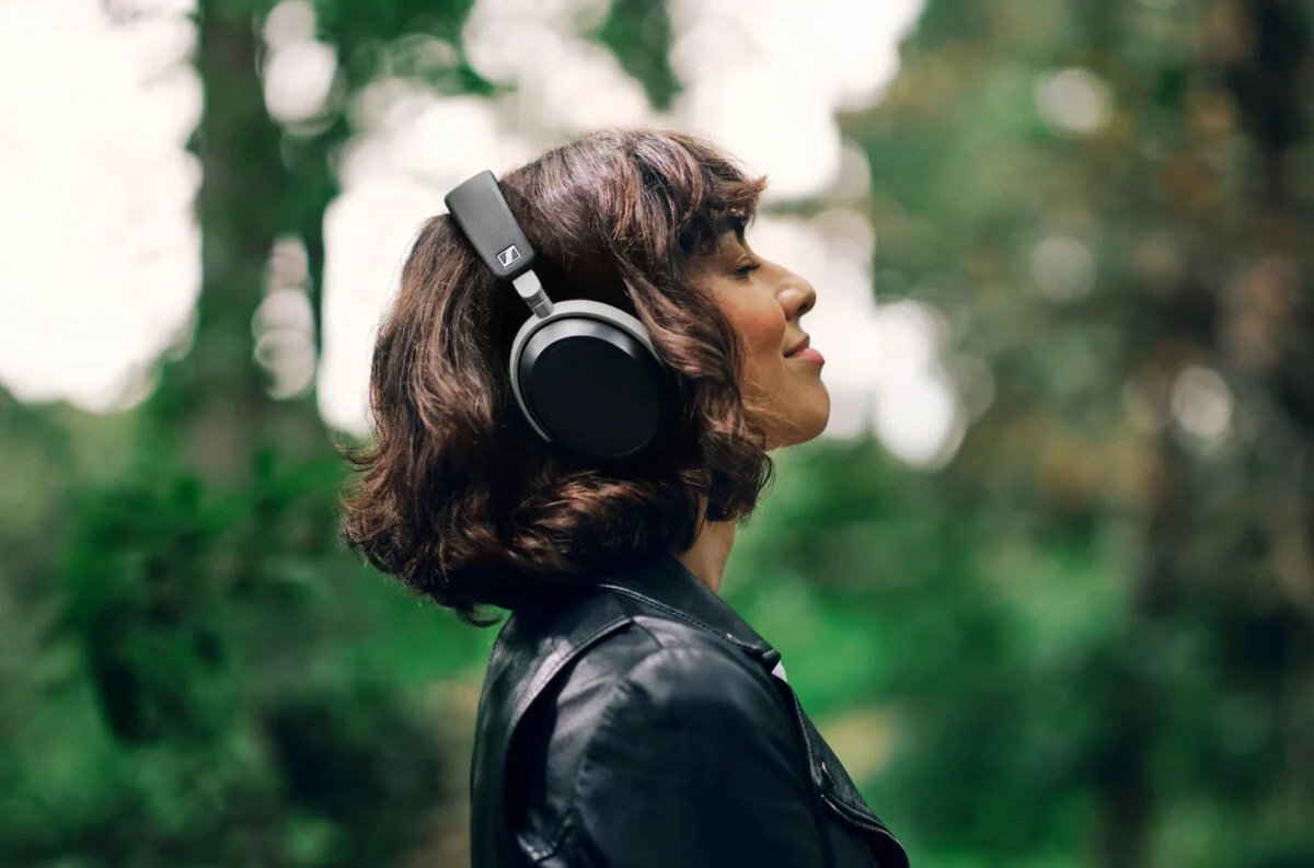 sennheiser hdb 630 lifestyle2