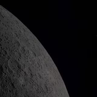 « The Edge of Two Worlds », une photo de la Terre vue lors du survol de la Lune. Nikon D5, ISO 400. © Nasa, Reid Wiseman