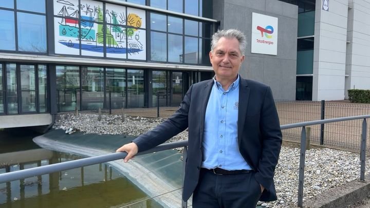 David Marion est le directeur général de la plateforme Normandie de TotalEnergies. (LAURIANE DELANOE / FRANCEINFO / RADIO FRANCE)