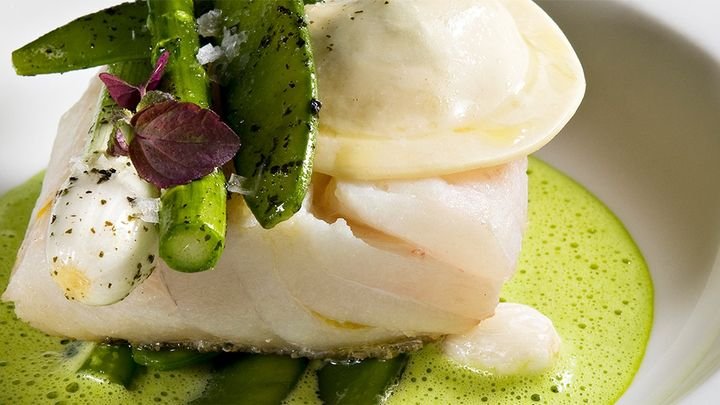 Mariage poisson et crustacé, une des recettes du chef Wilfrid Chaplain, à Chamalières. (HÔTEL RADIO)