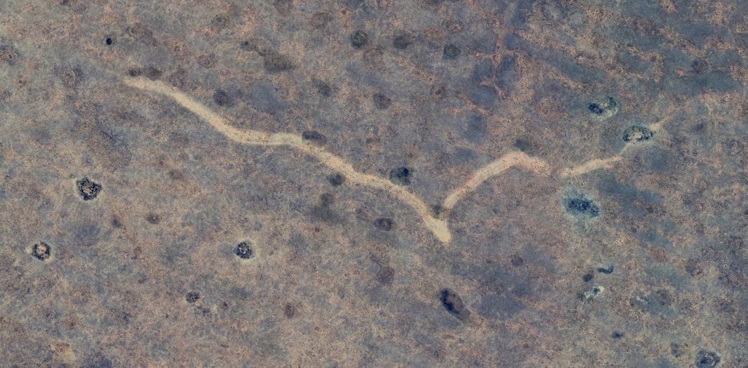 Quelle est cette étrange cicatrice de 11 km repérée dans le désert australien ? 2 cicatrice tornade australie