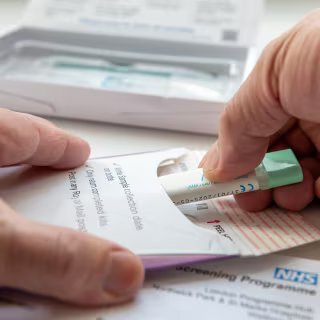 Mars Bleu nous rappelle une évidence : le dépistage du cancer colorectal sauve des vies. © Ming, Adobe Stock