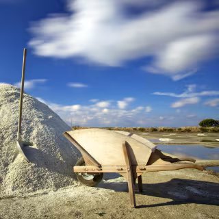 Marais salants de Guérande, Loire Atlantique, France. © DreanA, Adobe Stock