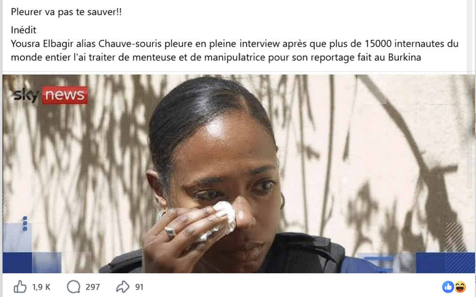 Cette image publiée le 13 avril 2026 sur Facebook et présentée comme montrant Yousra Elbagir en pleurs est un détournement d'un reportage filmé en 2025 au Soudan.