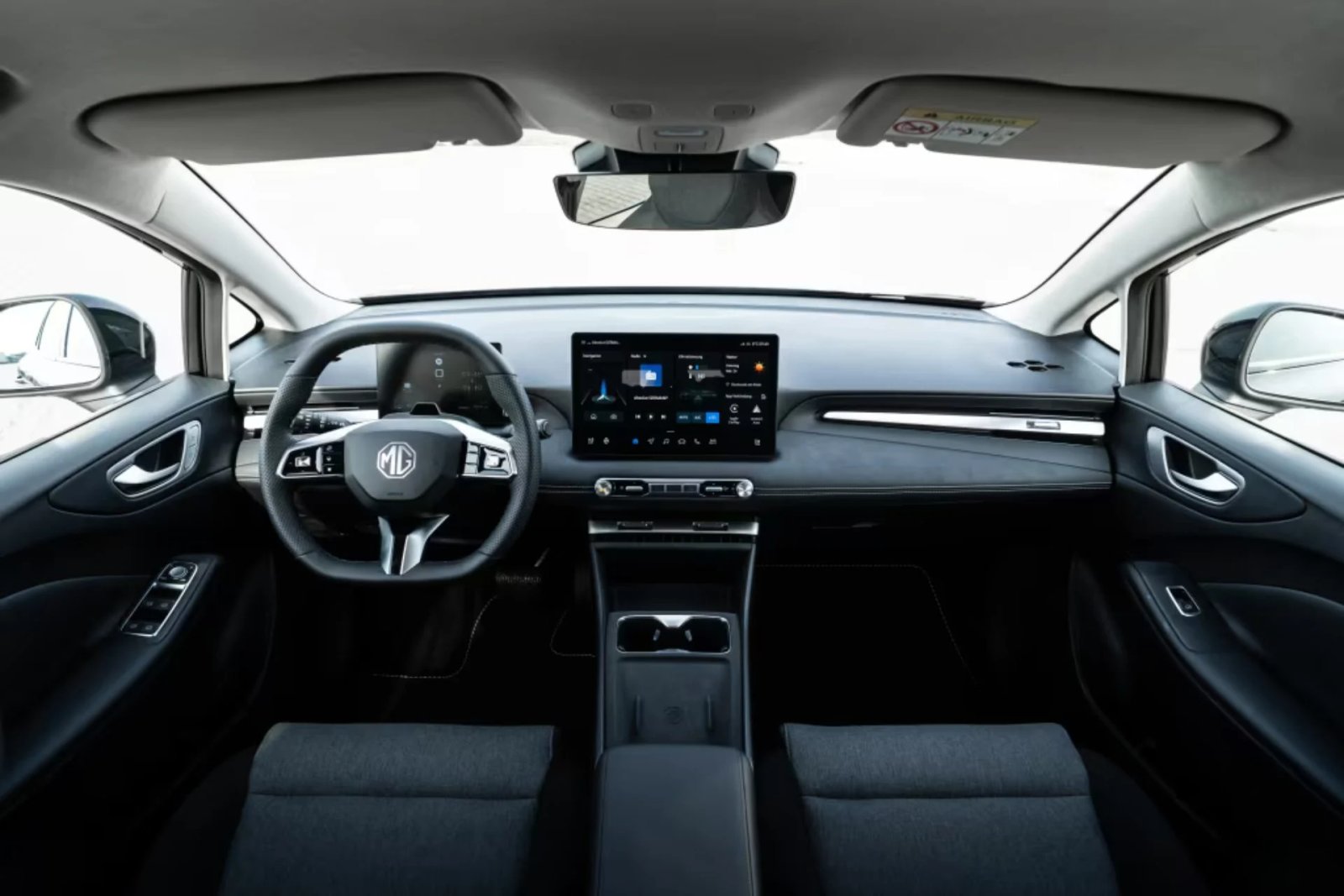 MG4 ou MG4 Urban : ne vous trompez pas, ces deux voitures électriques n’ont presque rien en commun ! 1 Mg4 Urban Interieur