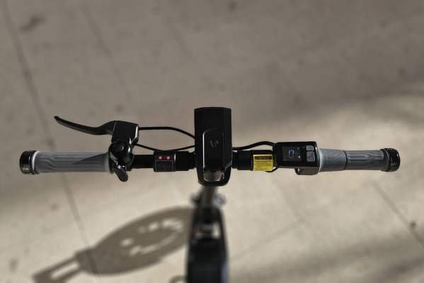 Trottinette électrique Niu KQi 100F guidon