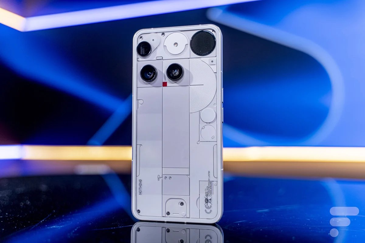 Quel est le meilleur smartphone à moins de 800 euros en 2026 ? 3 nothing phone 3 31 1