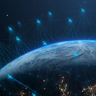 Alors que les lancements de satellites se multiplient, des scientifiques commencent à se poser des questions sur les conséquences que cela pourrait avoir sur nos vies sur Terre. © immimagery, Adobe Stock