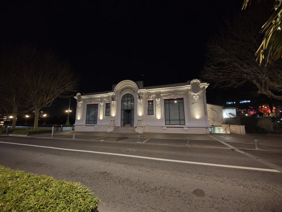 Signature - UGA Nuit (4) Signature - UGA Nuit (4)