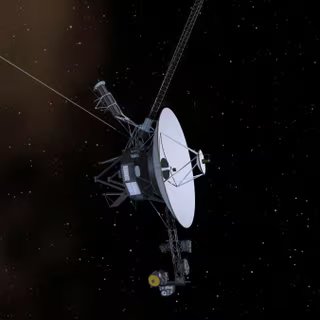 La sonde Voyager 1 dans l'espace lointain renvoie de nouveau des données scientifiques ! © Claudio Caridi, Adobe Stock