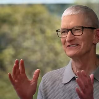 Tim Cook répond aux questions de David Pogue. © CBN News