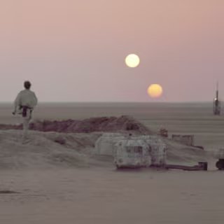 Tatooine et ses deux soleils est emblématique de la saga, mais aussi assez proche de la réalité. © Lucas film