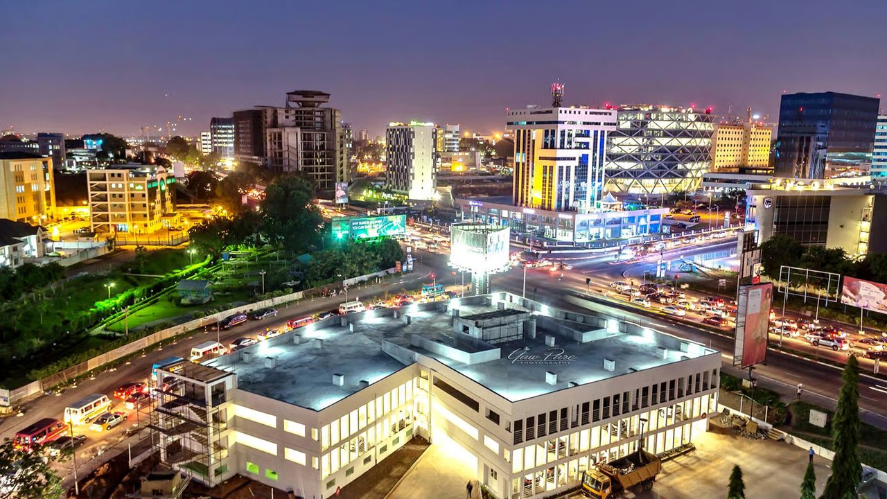 Ghana : autour de l’aéroport d’Accra, une enclave pour happy few?