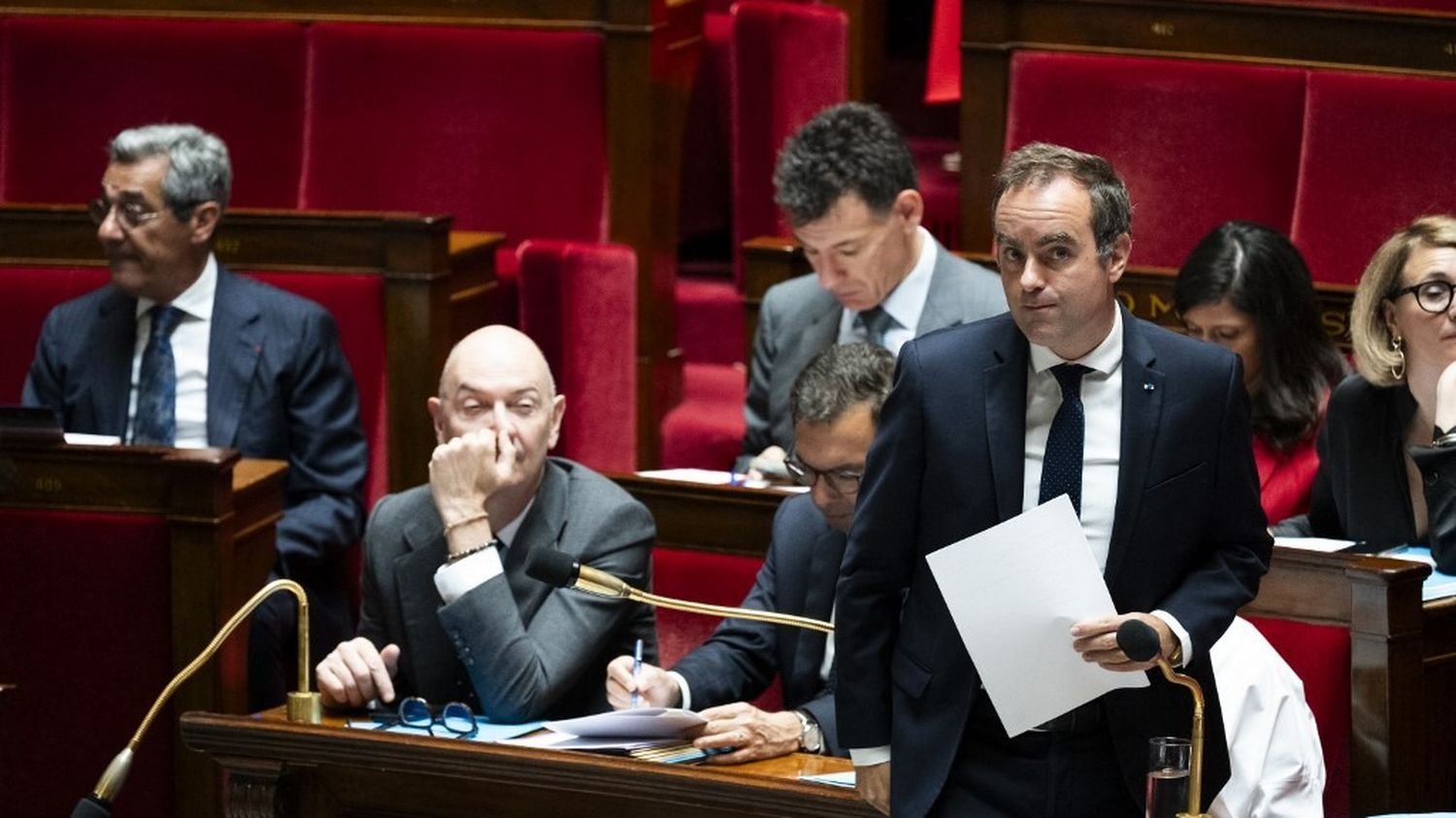 Le gouvernement s'en remet au Parlement pour trancher la réintroduction de l'acétamipride avant le vote solennel du projet de loi agricole