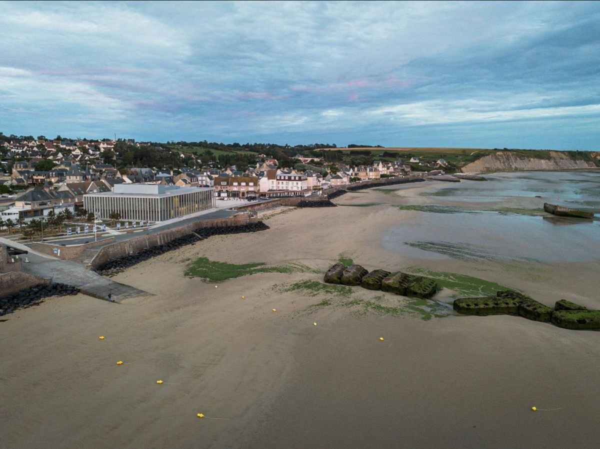 Les plages du Débarquement et des forteresses royales sanctuarisées Les plages du Débarquement et des forteresses royales sanctuarisées